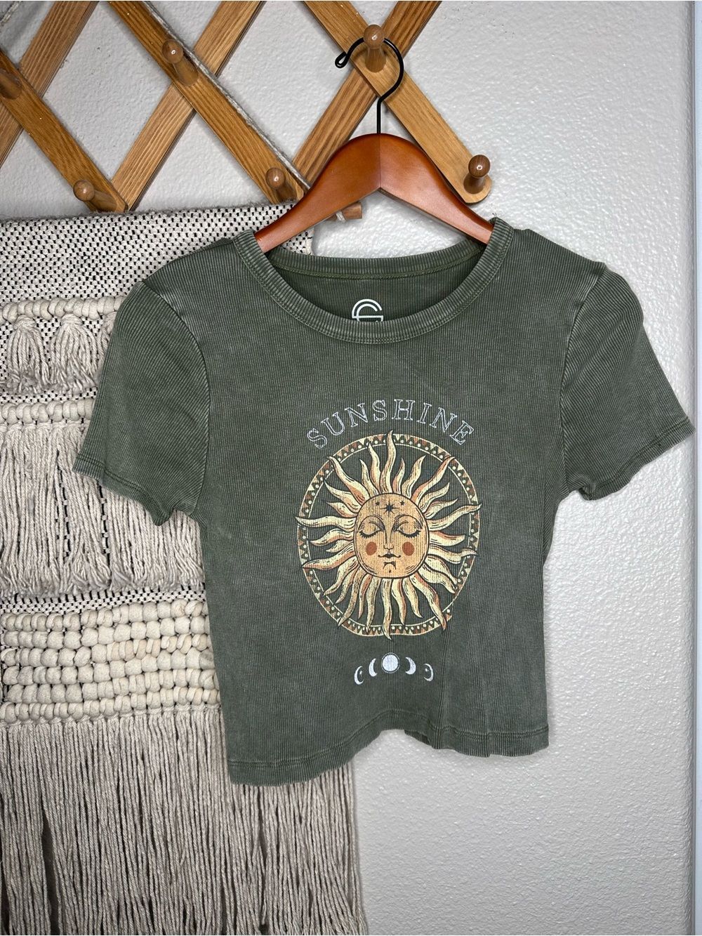 Sunshine Graphic Crop Tee - Olive Green